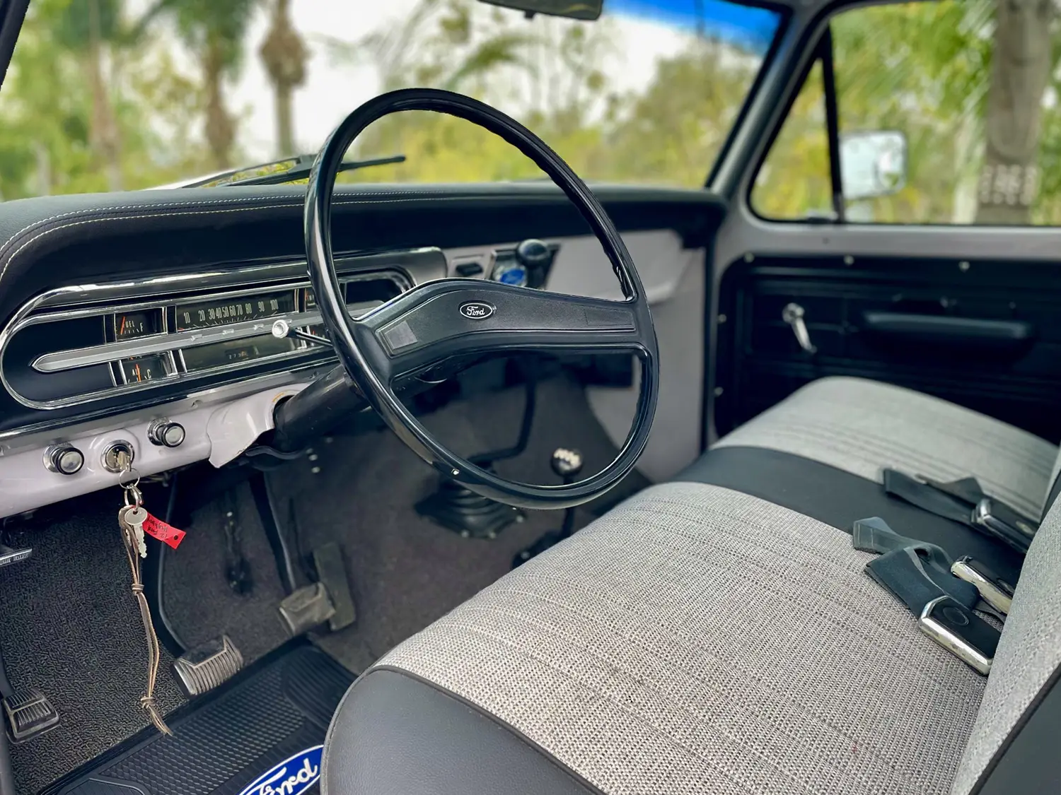 1972 Ford F-250 Sport Custom 4x4