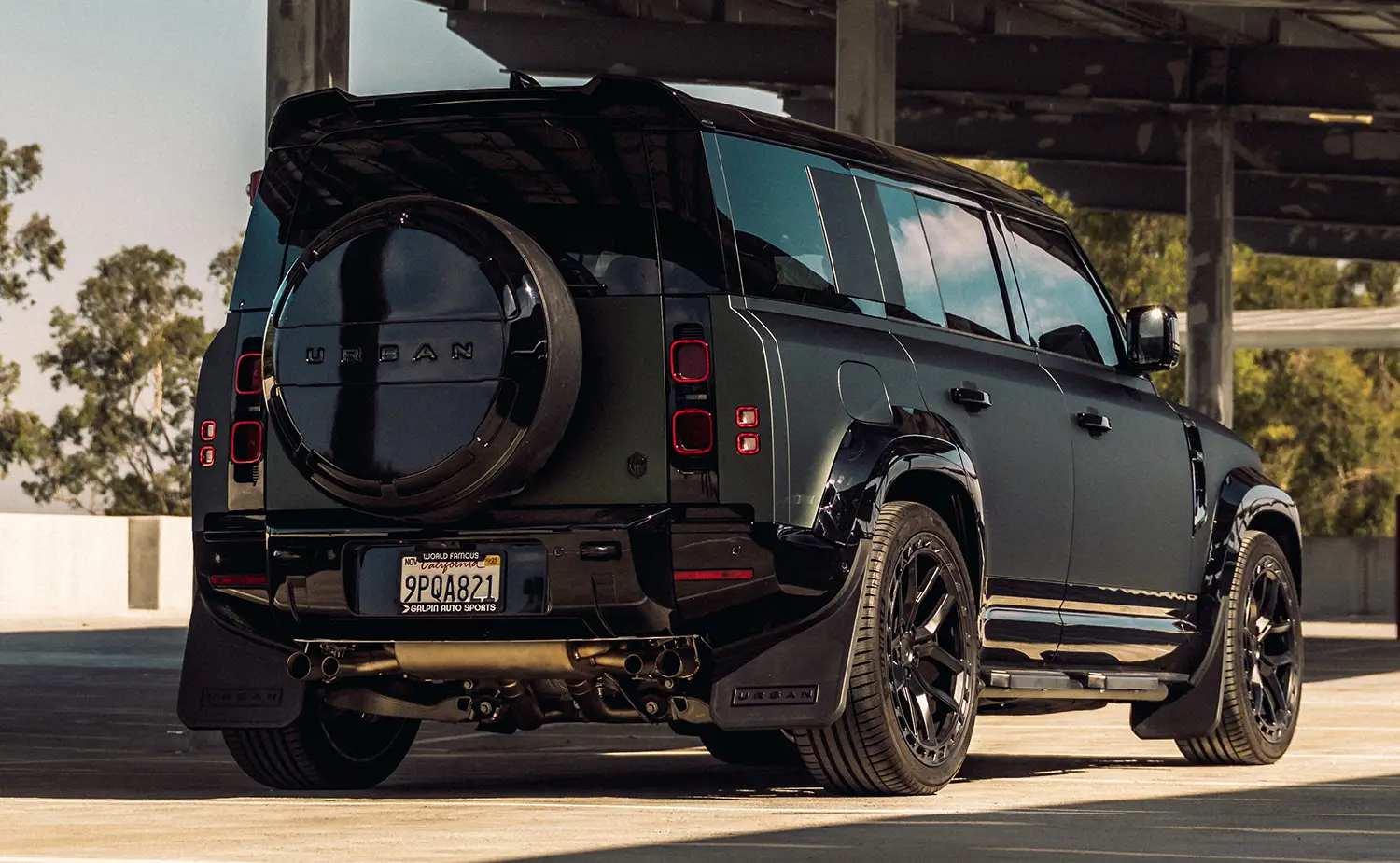 Land Rover Defender 110 V8 Urban Widetrack Land Rover Defender 110 V8 Urban Widetrack