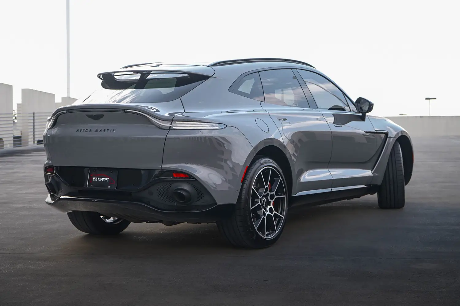 2021 Aston Martin DBX