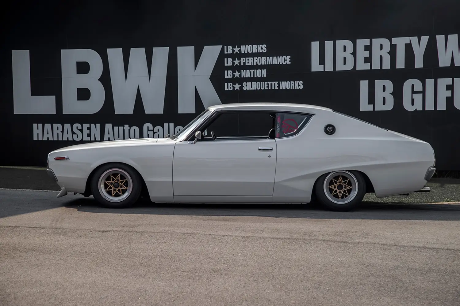Liberty Walk Nissan Skyline Ken & Mary Liberty Walk Nissan Skyline Ken & Mary