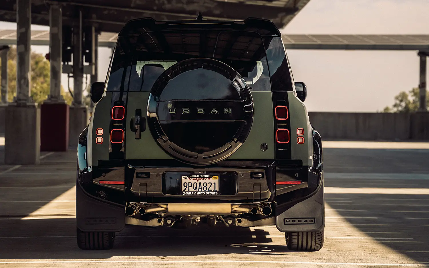 Land Rover Defender 110 V8 Urban Widetrack Land Rover Defender 110 V8 Urban Widetrack