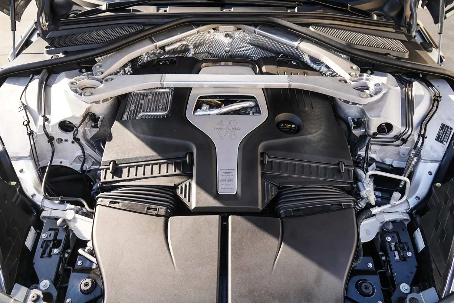 2021 Aston Martin DBX