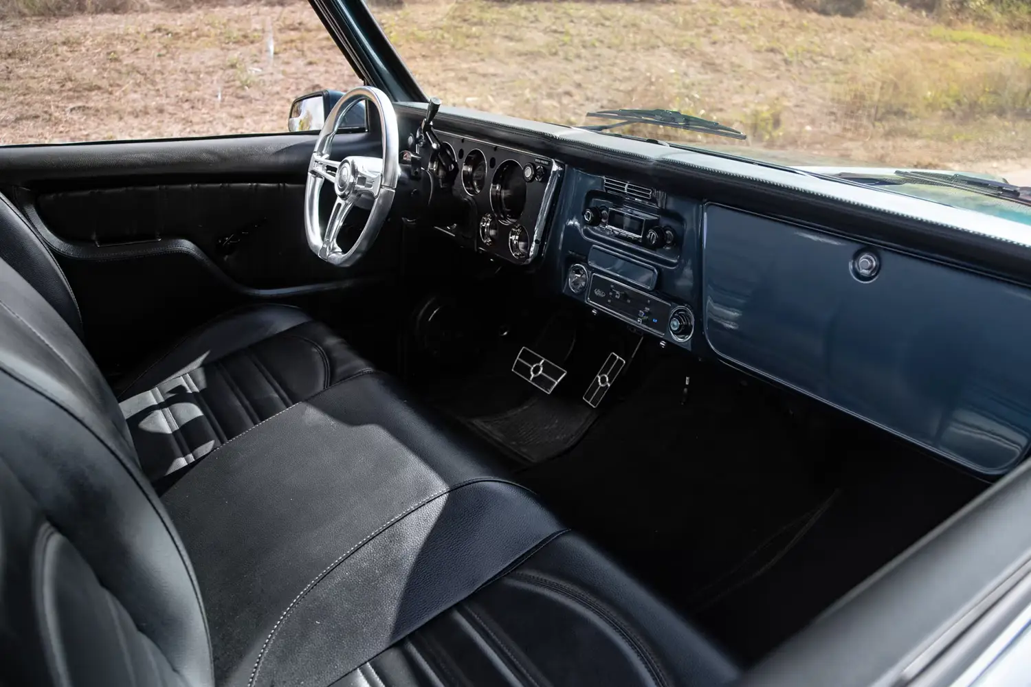 Custom 1968 Chevrolet C10 Pickup