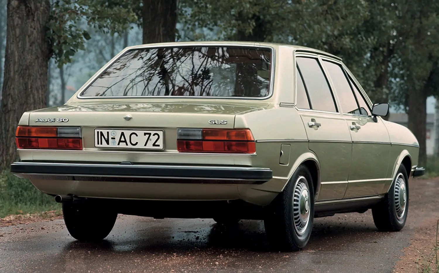 1977 Audi 80 GLS 1977 Audi 80 GLS