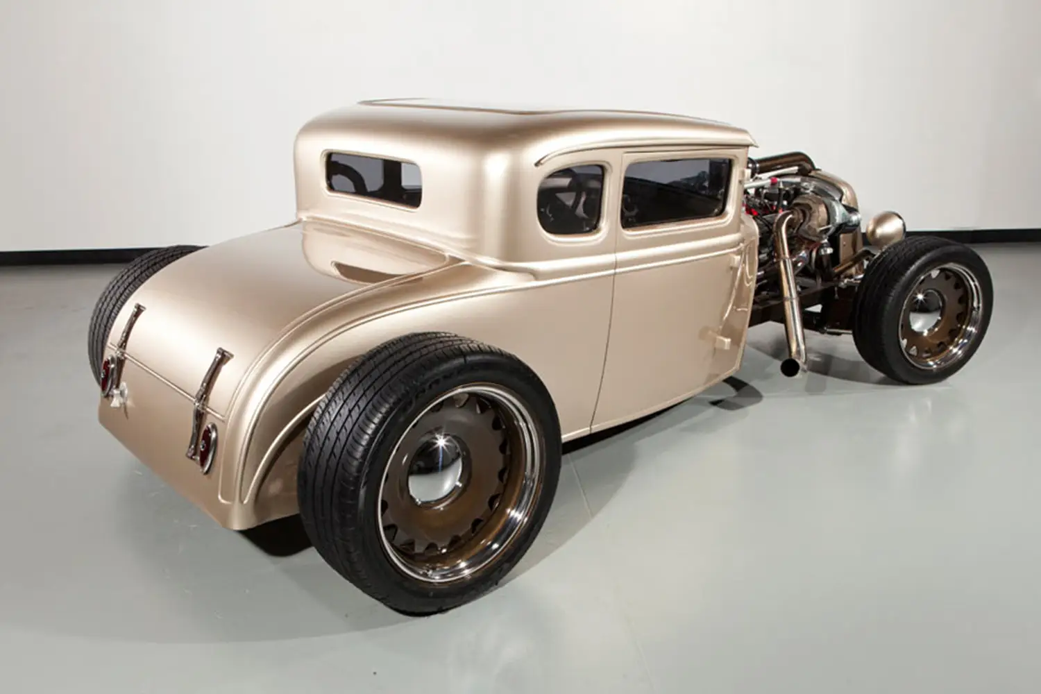 Weaver Customs Model A Twisted Mistress Weaver Customs Model A Twisted Mistress