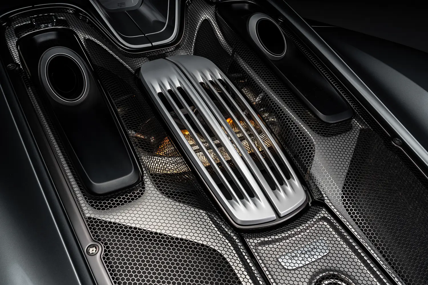 2015 Porsche 918 Weissach Spyder