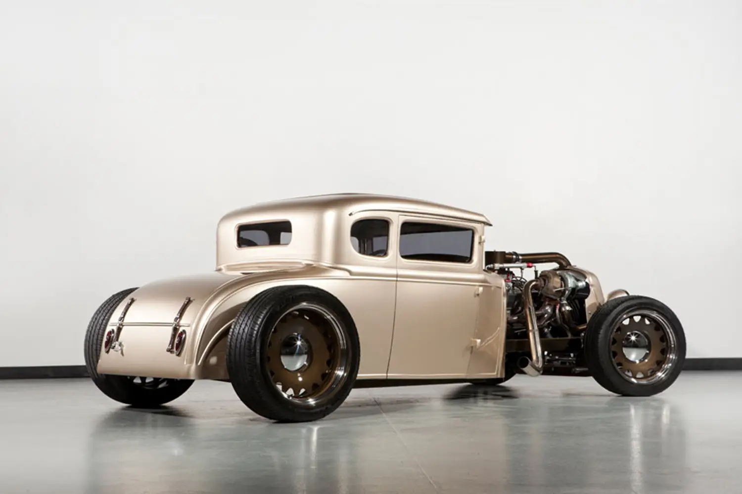 Weaver Customs Model A Twisted Mistress Weaver Customs Model A Twisted Mistress