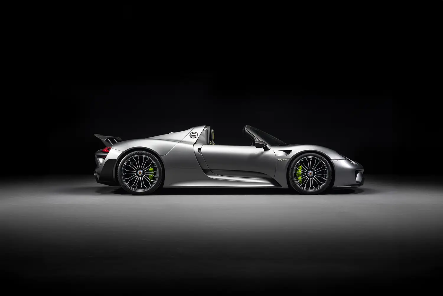 2015 Porsche 918 Weissach Spyder