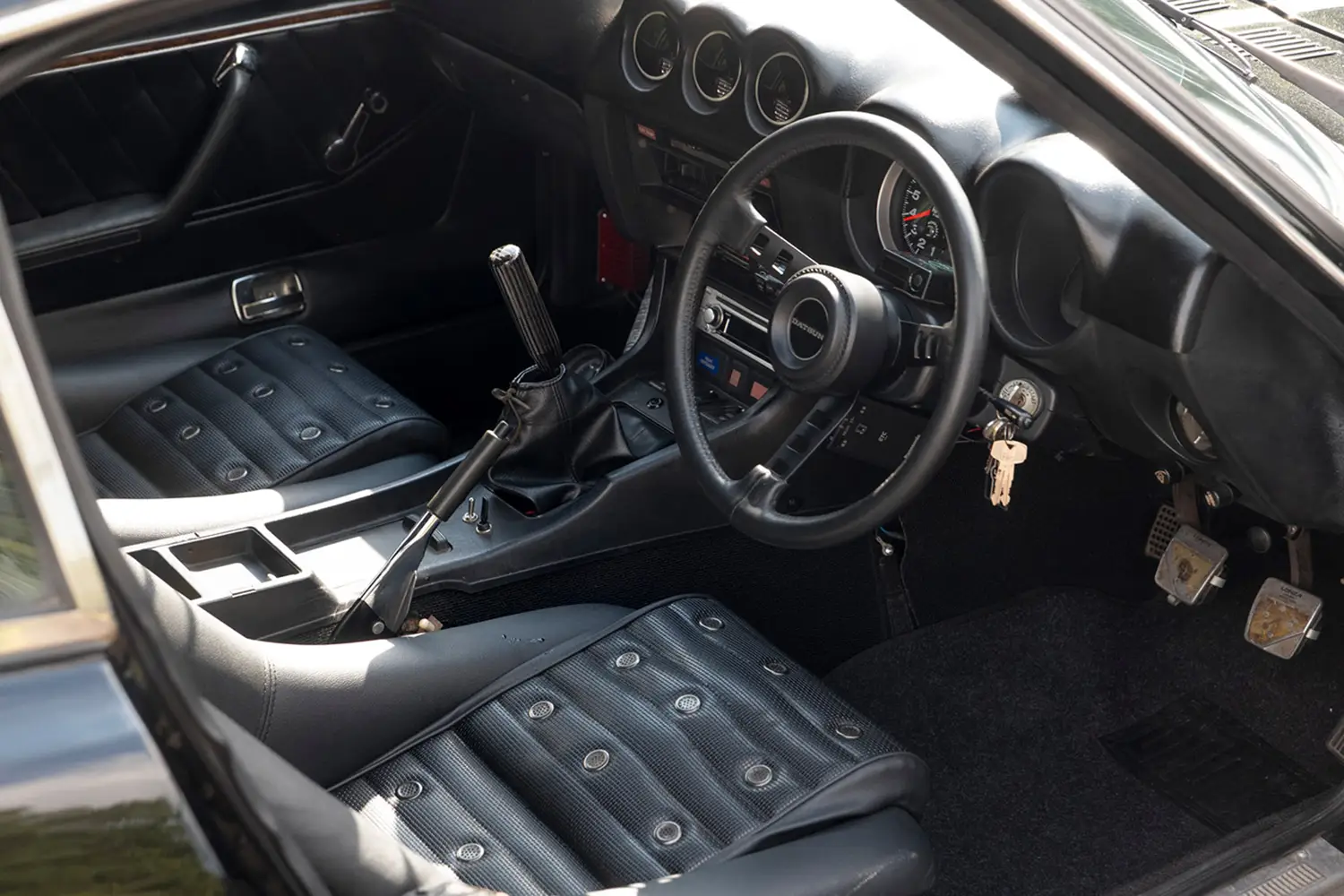 Liberty Walk 1977 Nissan Fairlady Z Liberty Walk 1977 Nissan Fairlady Z