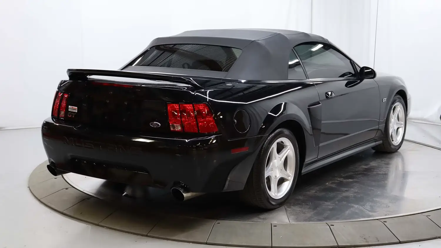 2000 Ford Mustang GT Convertible 2000 Ford Mustang GT Convertible