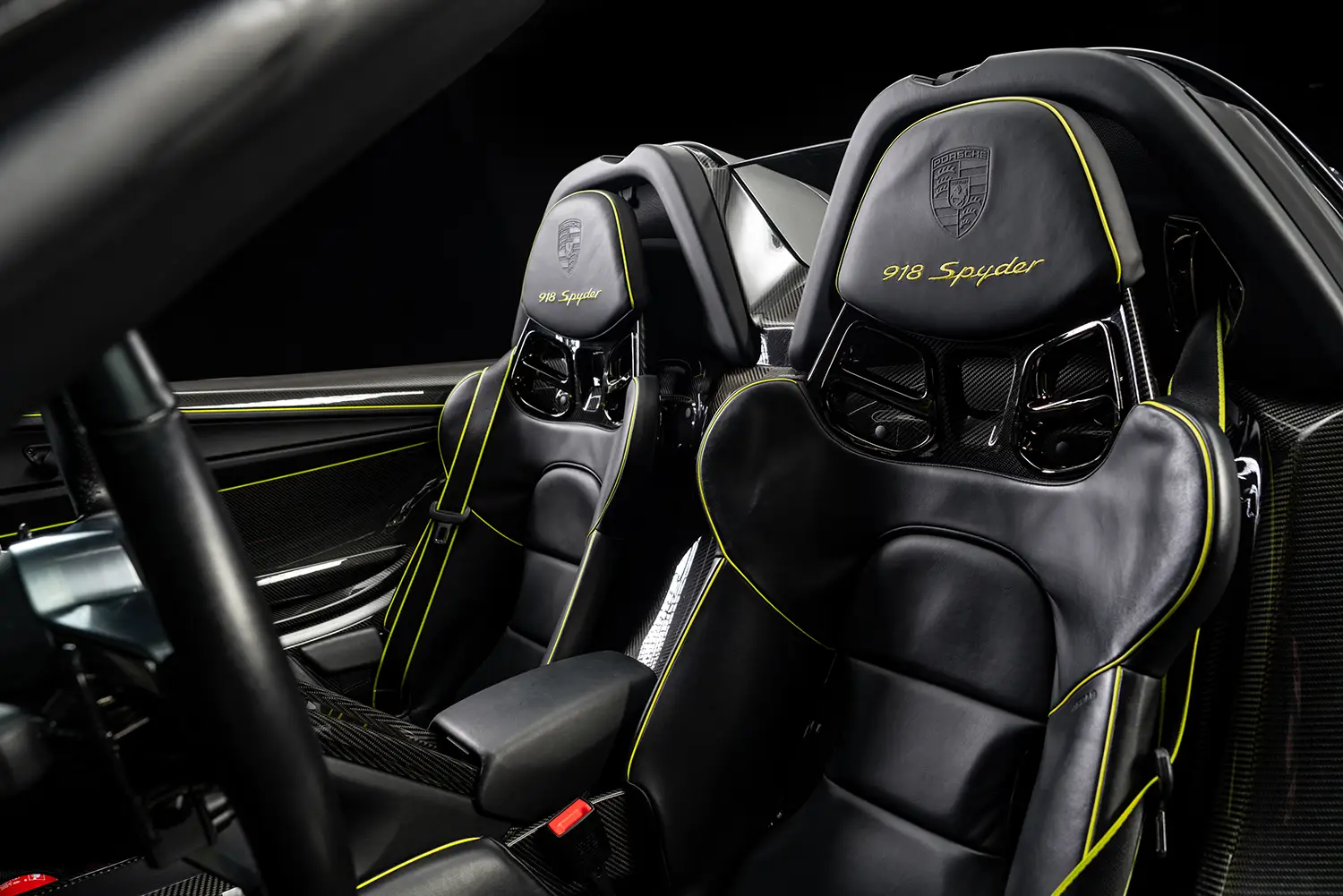 2015 Porsche 918 Weissach Spyder