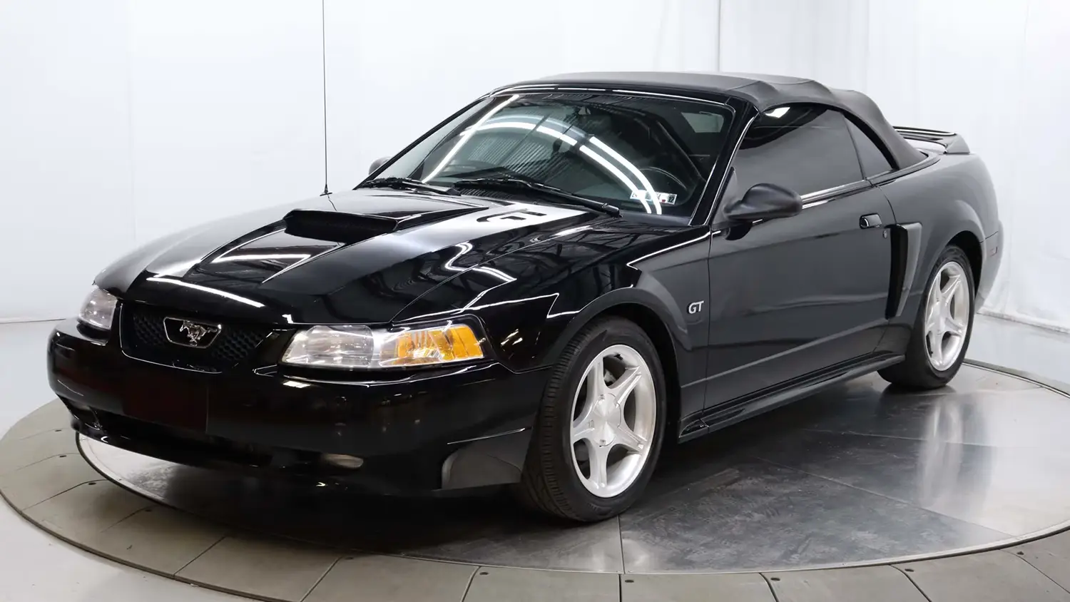 2000 Ford Mustang GT Convertible 2000 Ford Mustang GT Convertible