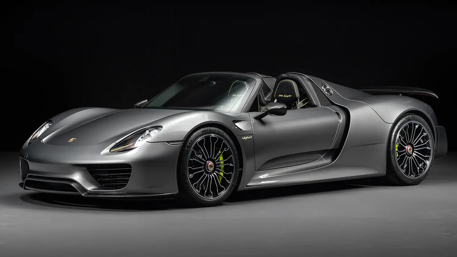 2015 Porsche 918 Weissach Spyder