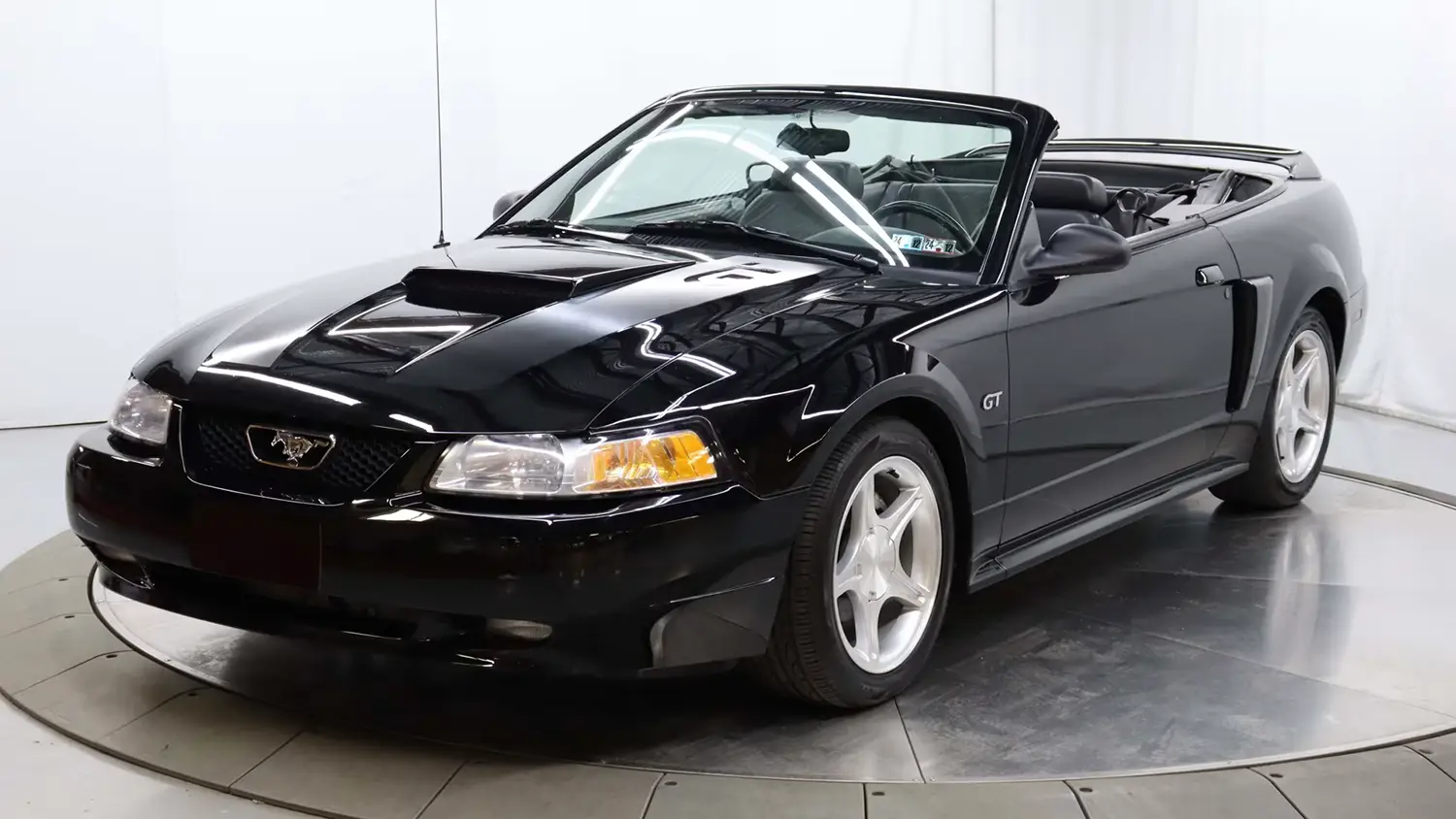 2000 Ford Mustang GT Convertible 2000 Ford Mustang GT Convertible