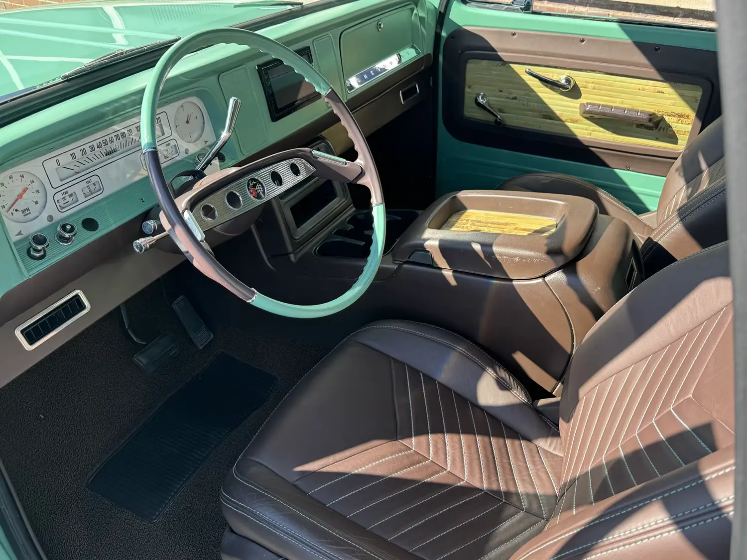 1966 Chevrolet Suburban Custom 1966 Chevrolet Suburban Custom