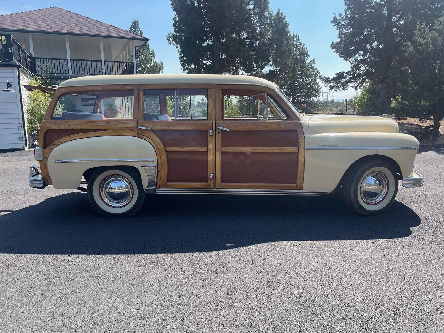 1949 Plymouth Special Deluxe Woodie Wagon