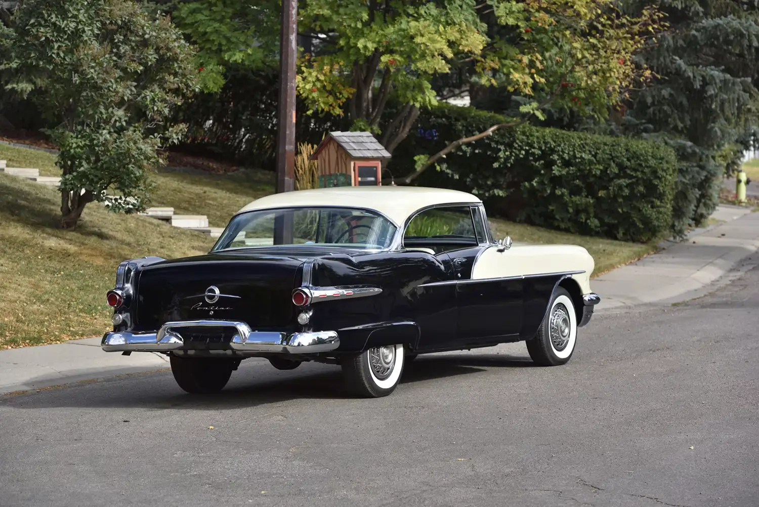 1956 Pontiac Chieftain Hardtop