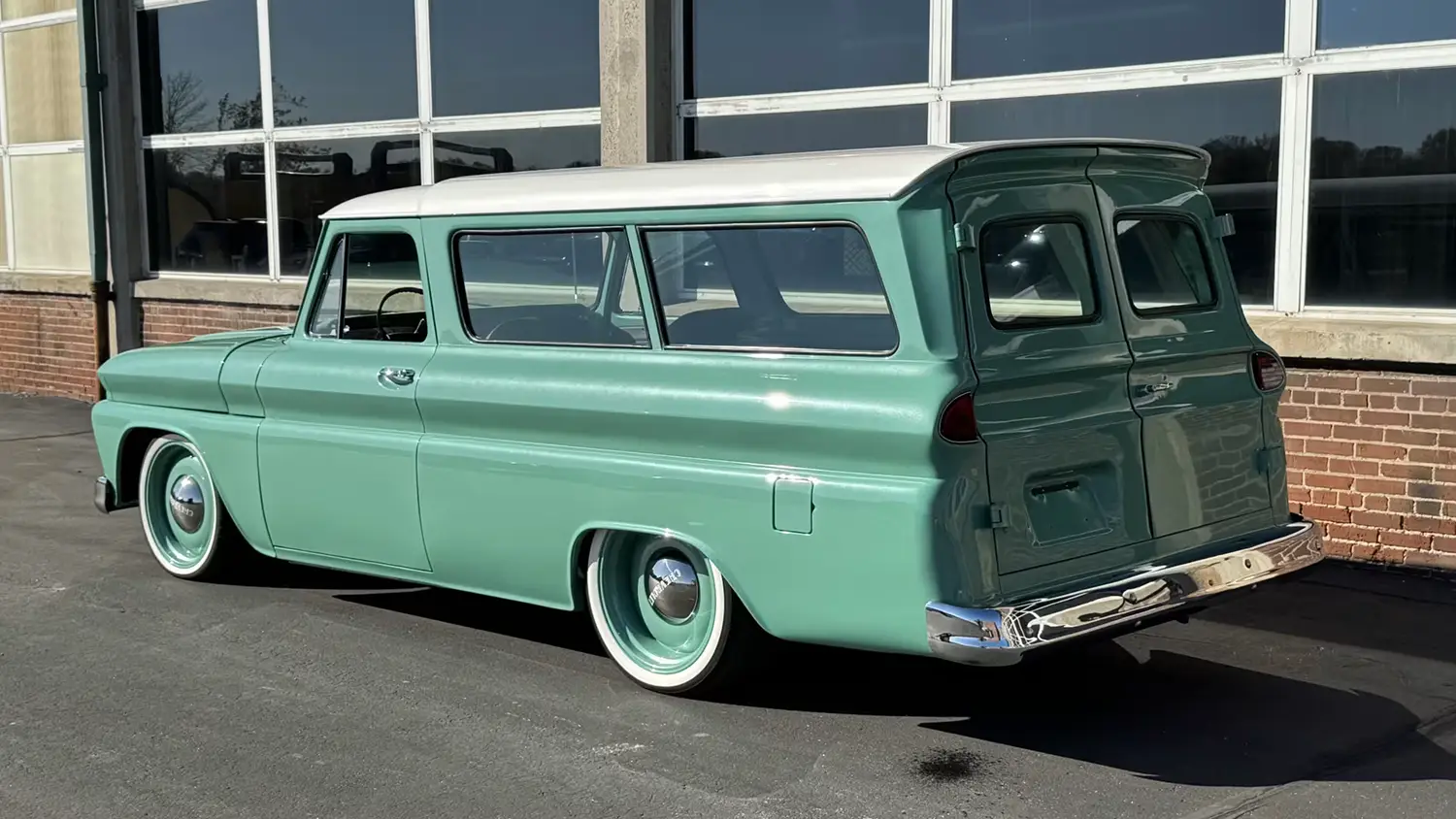 1966 Chevrolet Suburban Custom 1966 Chevrolet Suburban Custom