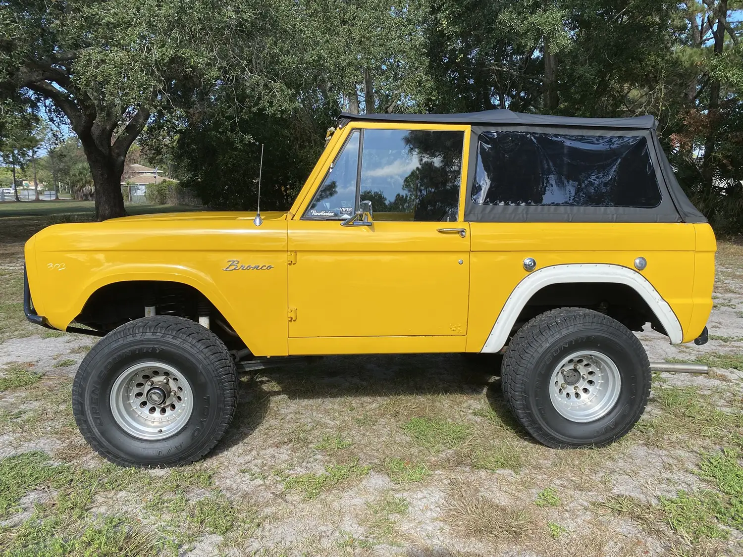 1970 Ford Bronco 302 3-Speed