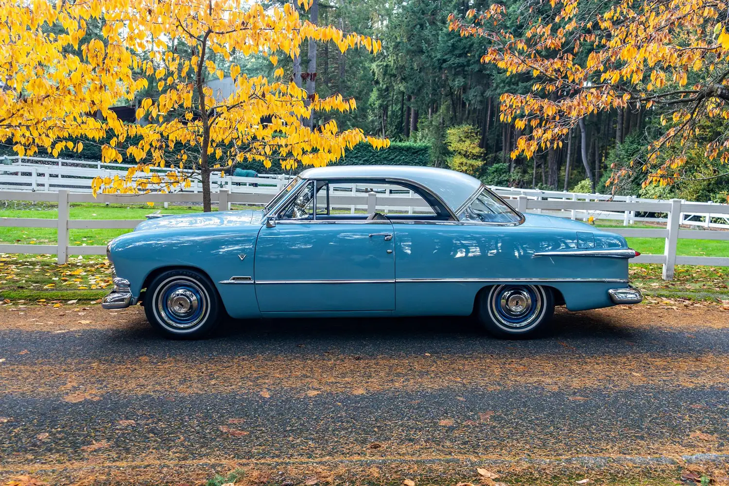 1951 Ford Custom Deluxe Victoria