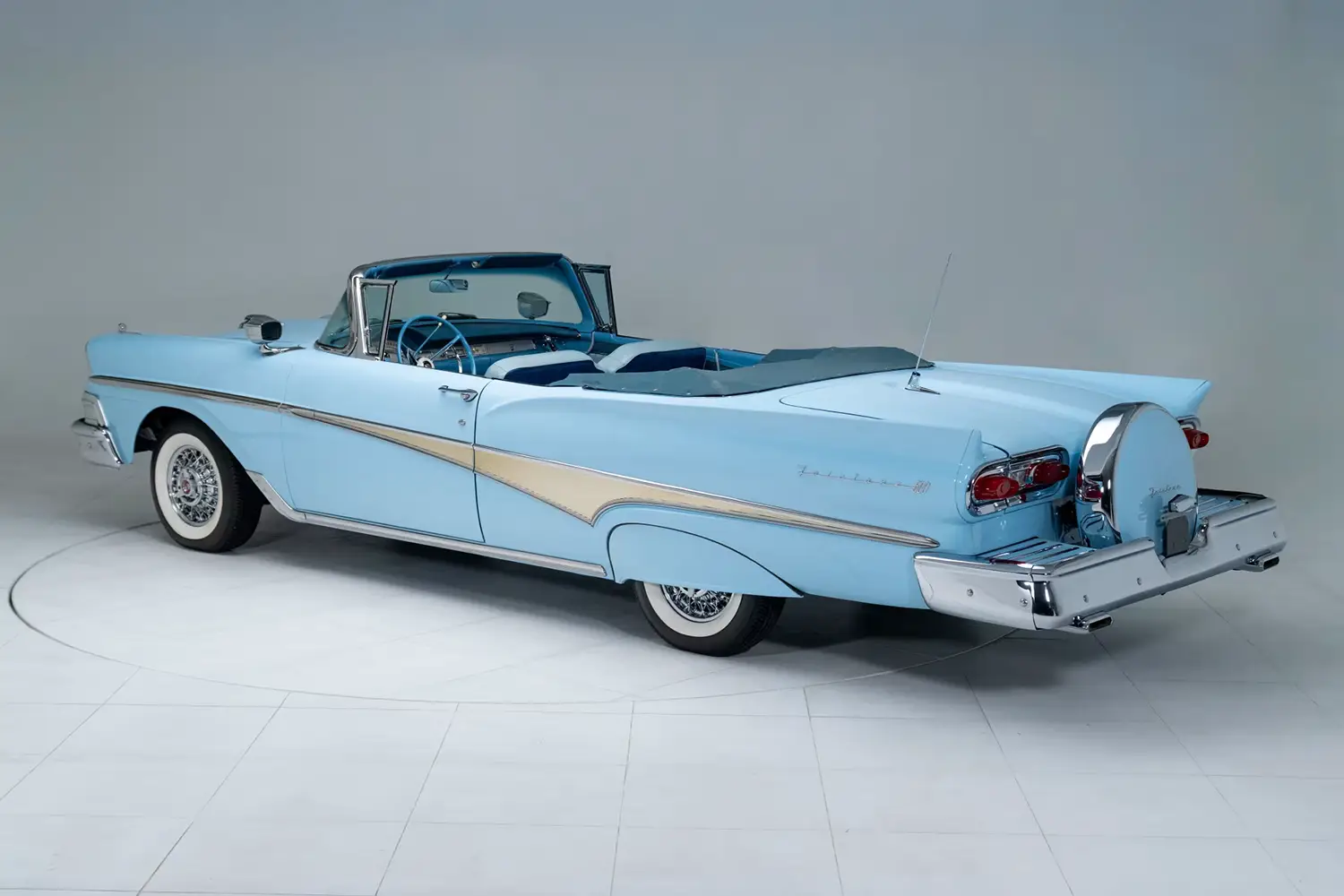 1958 Ford Fairlane Sunliner