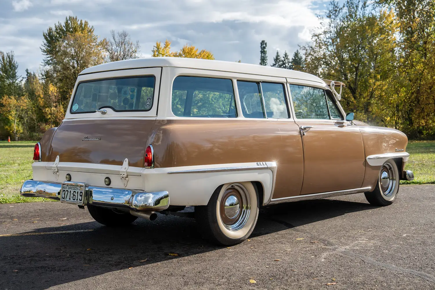 440-Powered 1953 Plymouth Suburban