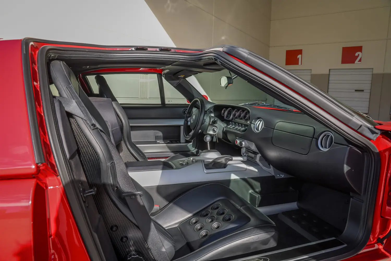 Ex–Paul Walker 2005 Ford GT Ex–Paul Walker 2005 Ford GT