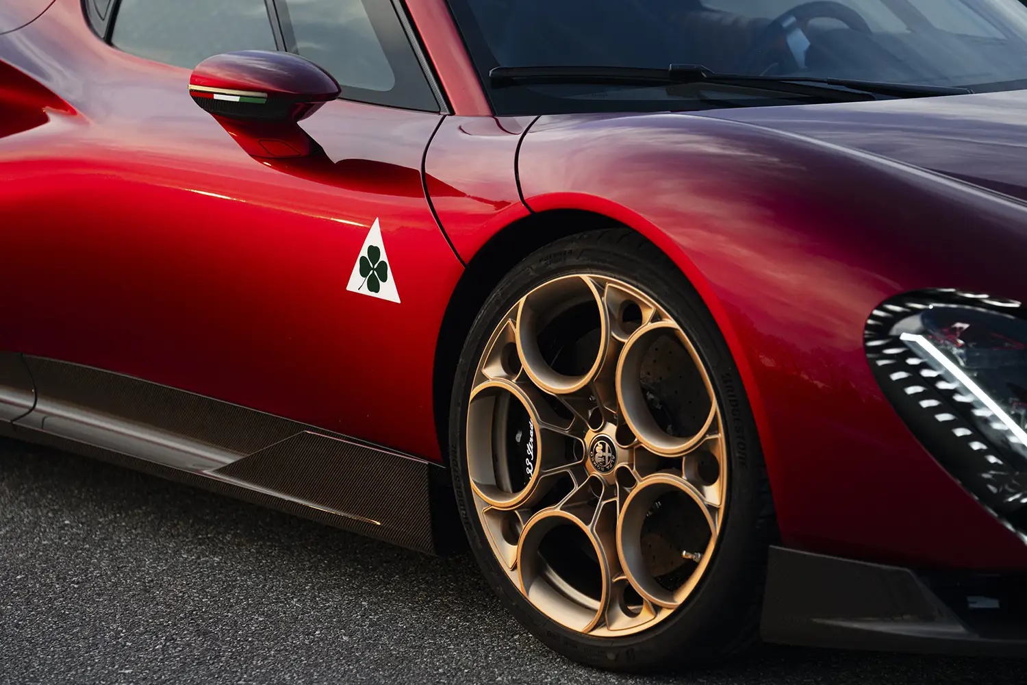 2026 Alfa Romeo Tonale and 33 Stradale