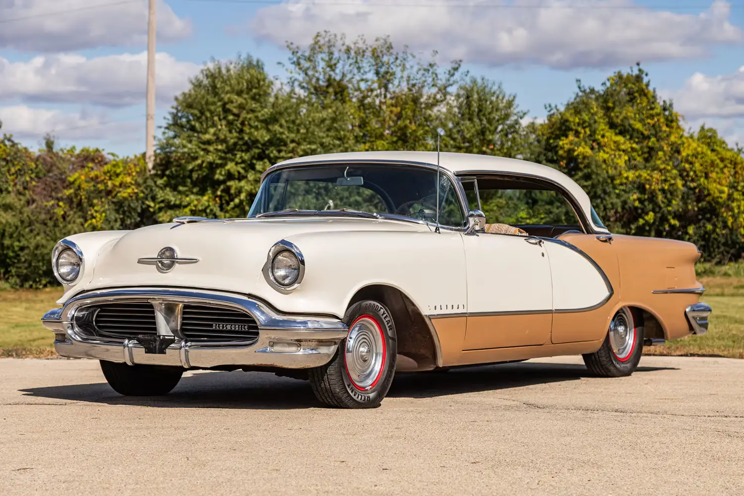 1956 Oldsmobile 98 Holiday Sedan