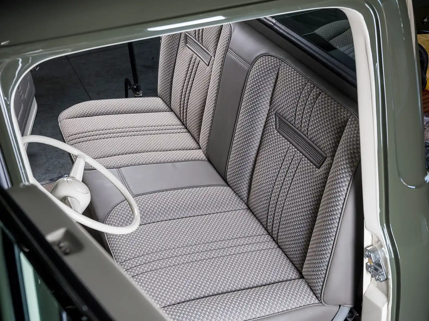 Ringbrothers Ford F100 Custom Truck