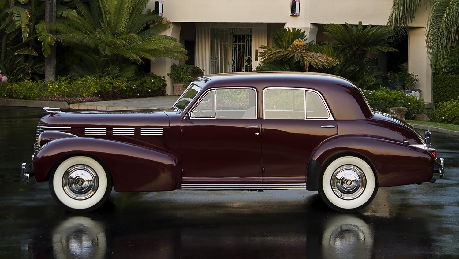 1938 Cadillac Sixty Special Sedan