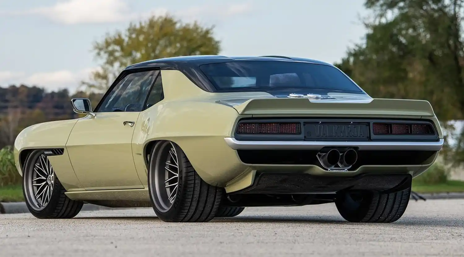 Ringbrothers VALKYRJA Camaro