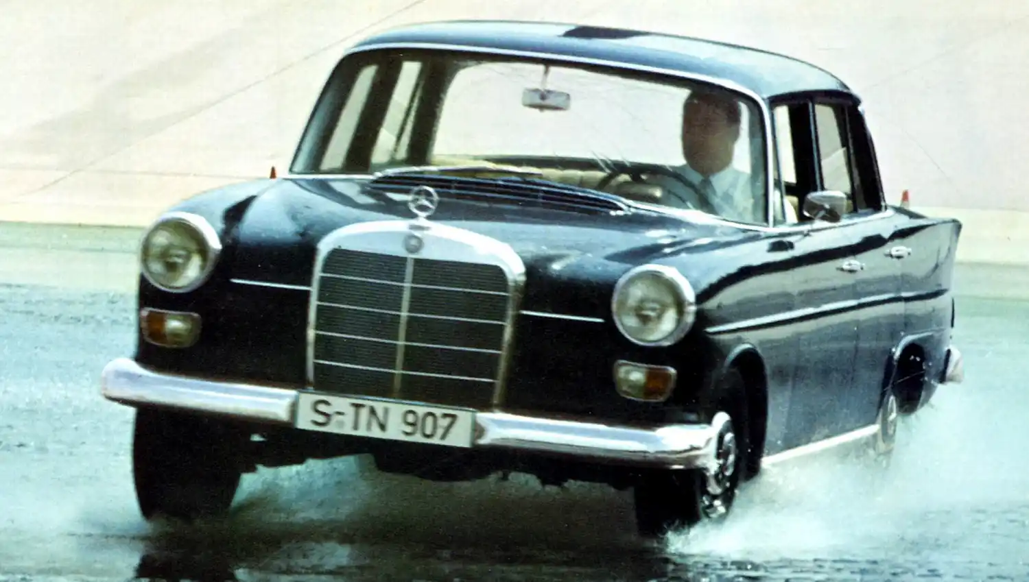 Mercedes-Benz W110