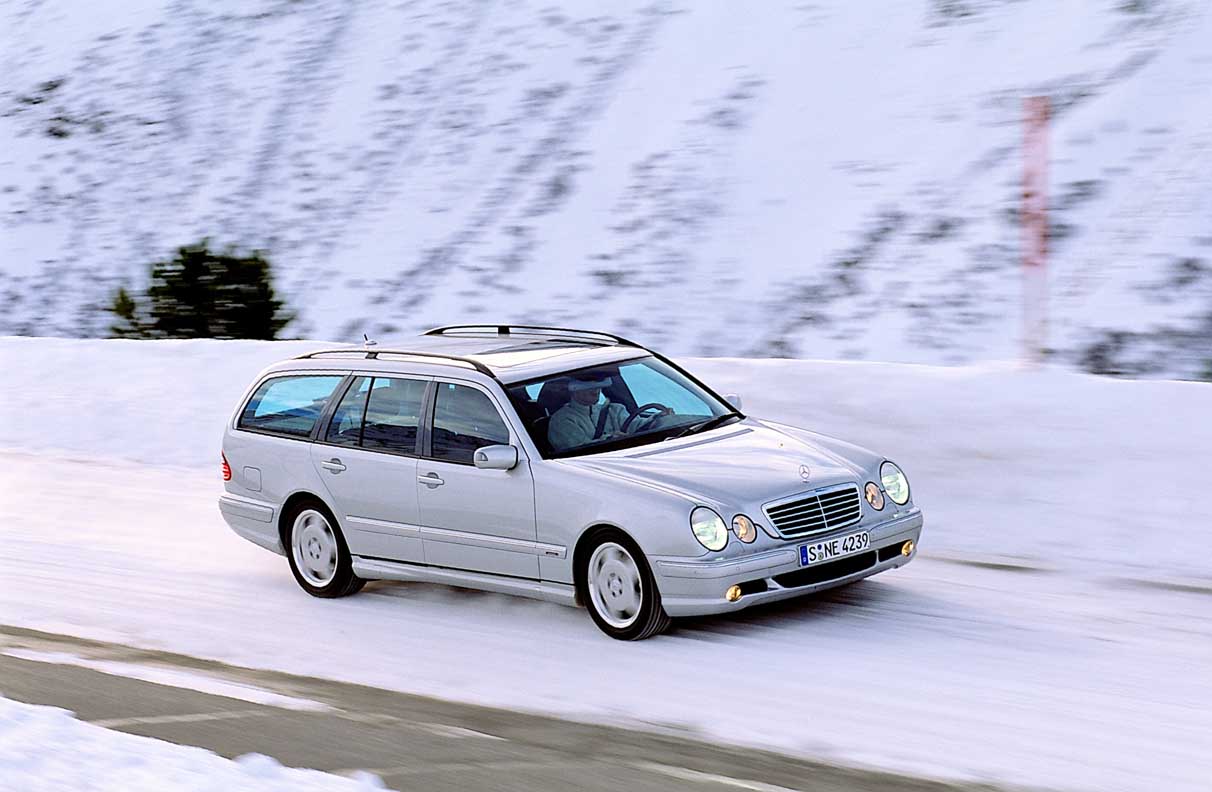 Mercedes-Benz E55 W210 model history