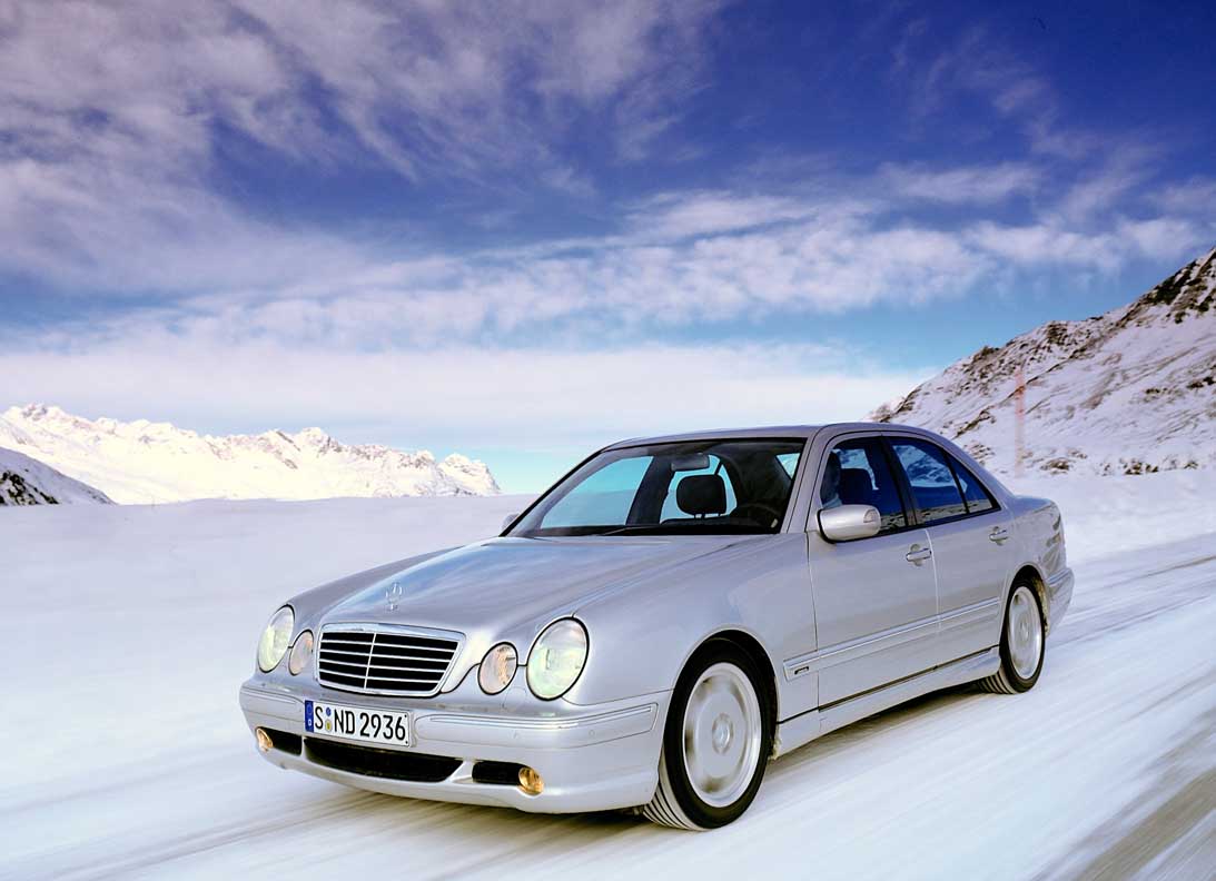 Mercedes-Benz E55 W210 model history
