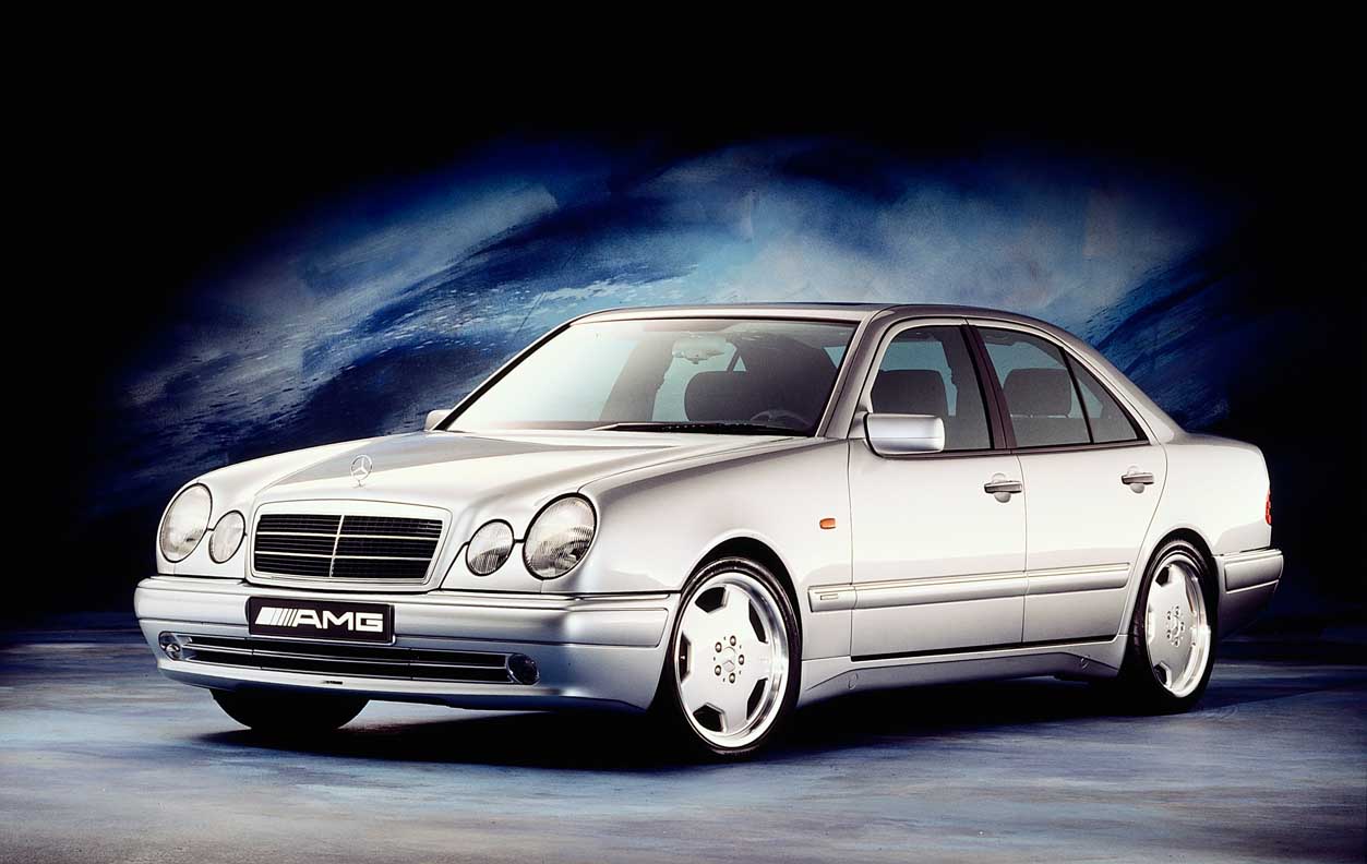 Mercedes-Benz E55 W210 model history