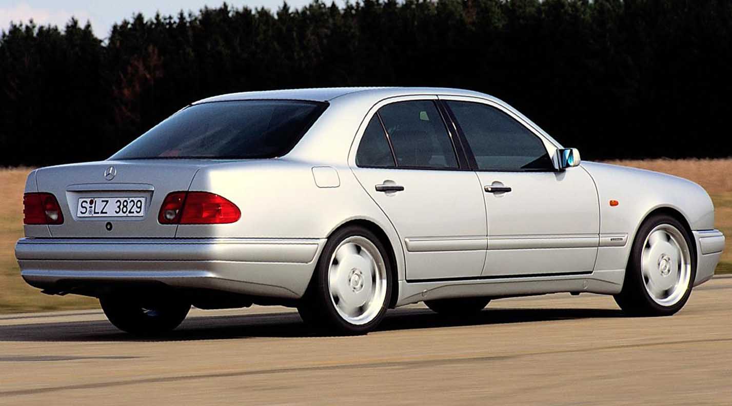 Mercedes-Benz E55 W210 model history