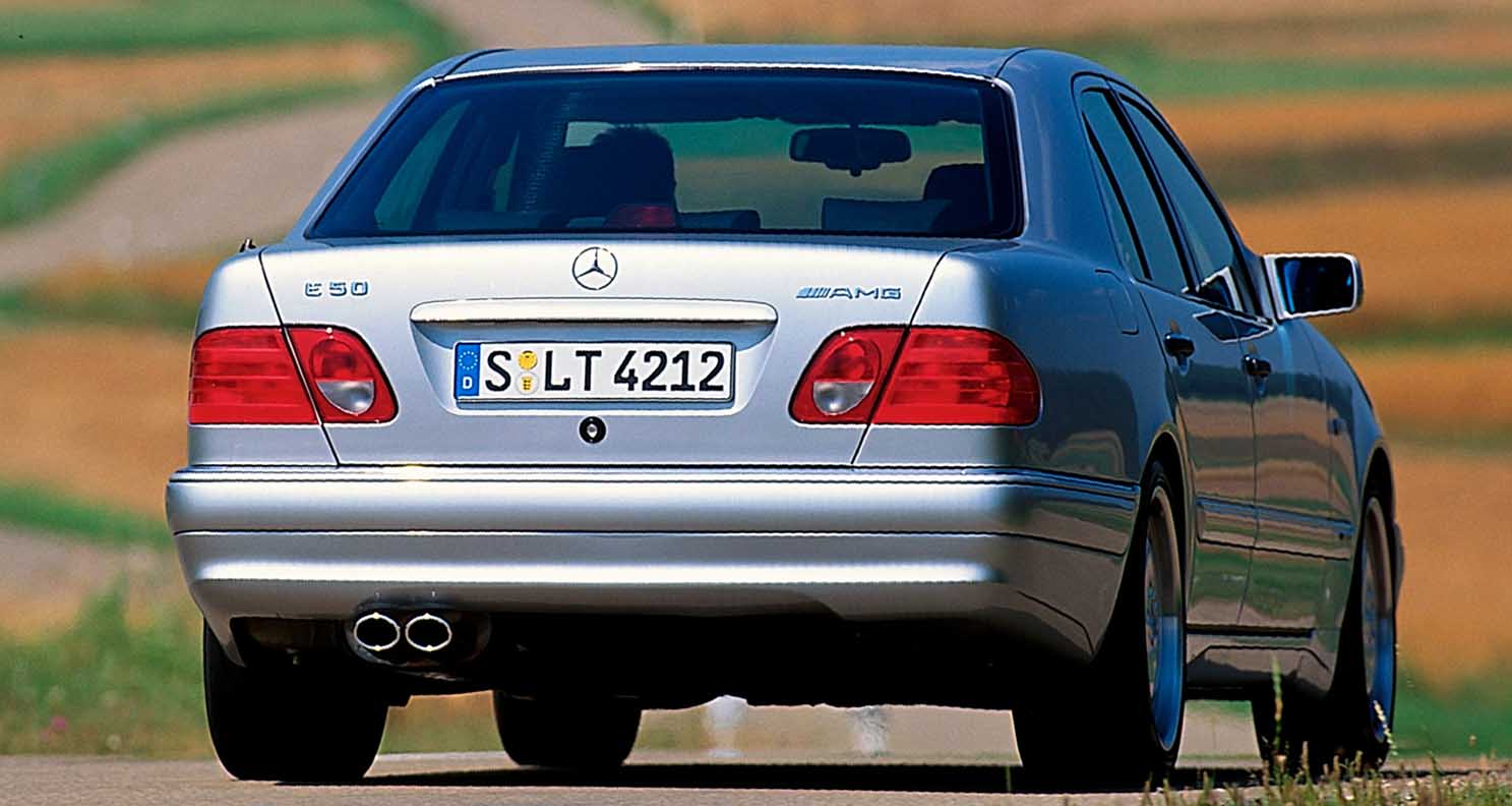 Mercedes-Benz E55 W210 model history