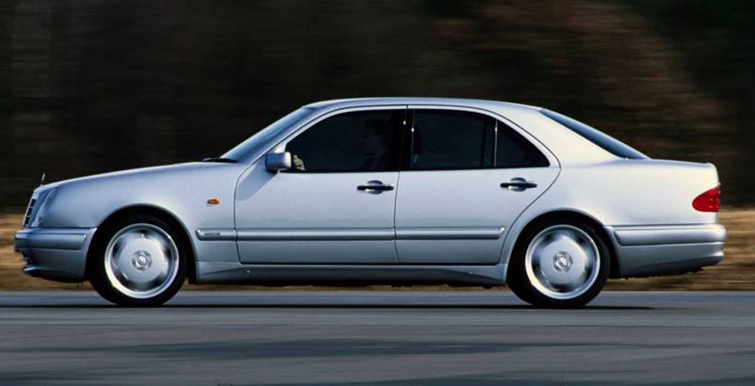 Mercedes-Benz E55 W210 model history