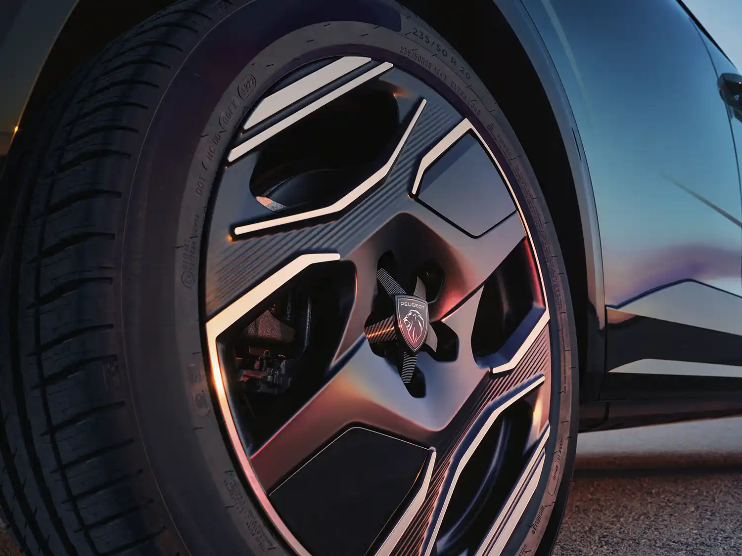 Peugeot E-3008 (2025)