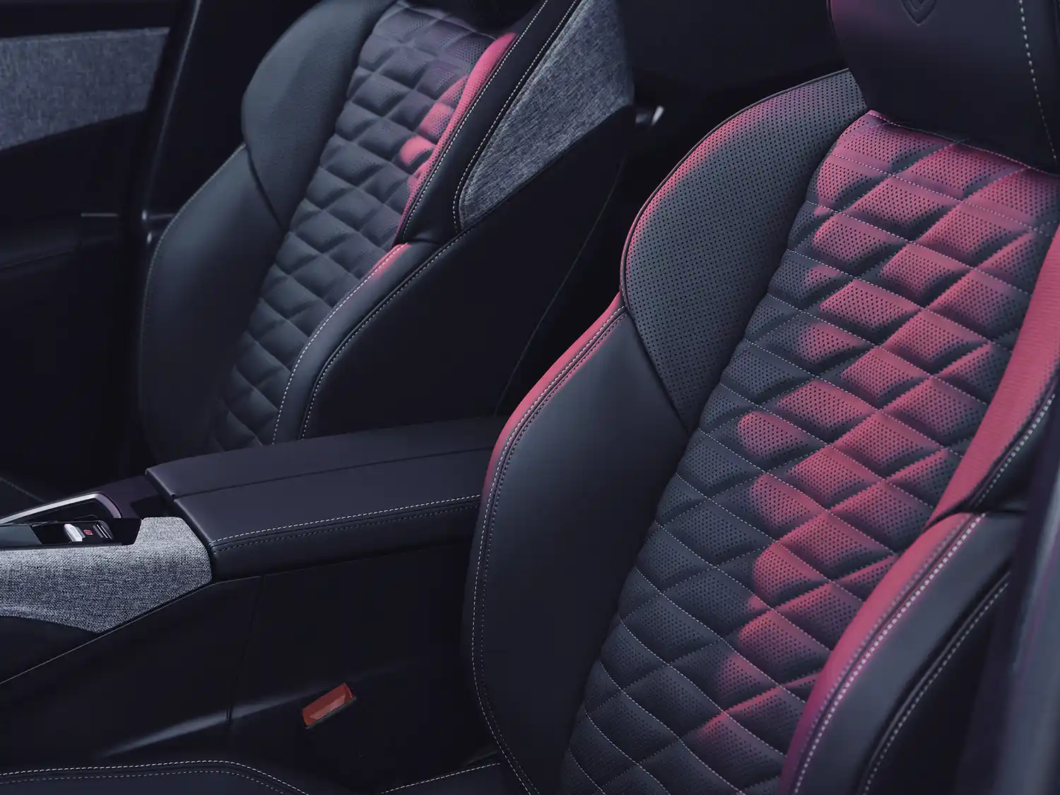 Peugeot E-3008 (2025)