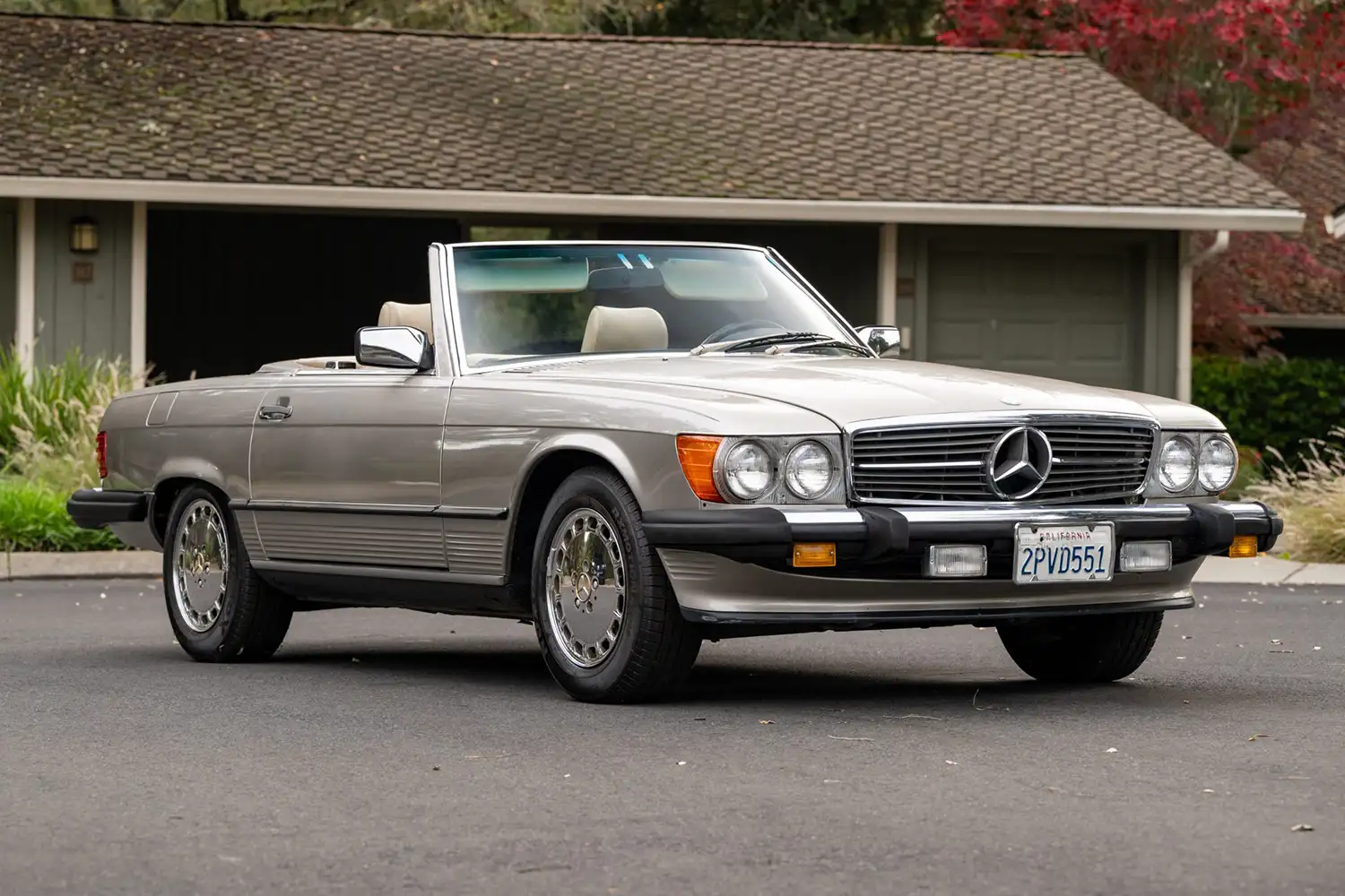1988 Mercedes-Benz 560SL 1988 Mercedes-Benz 560SL
