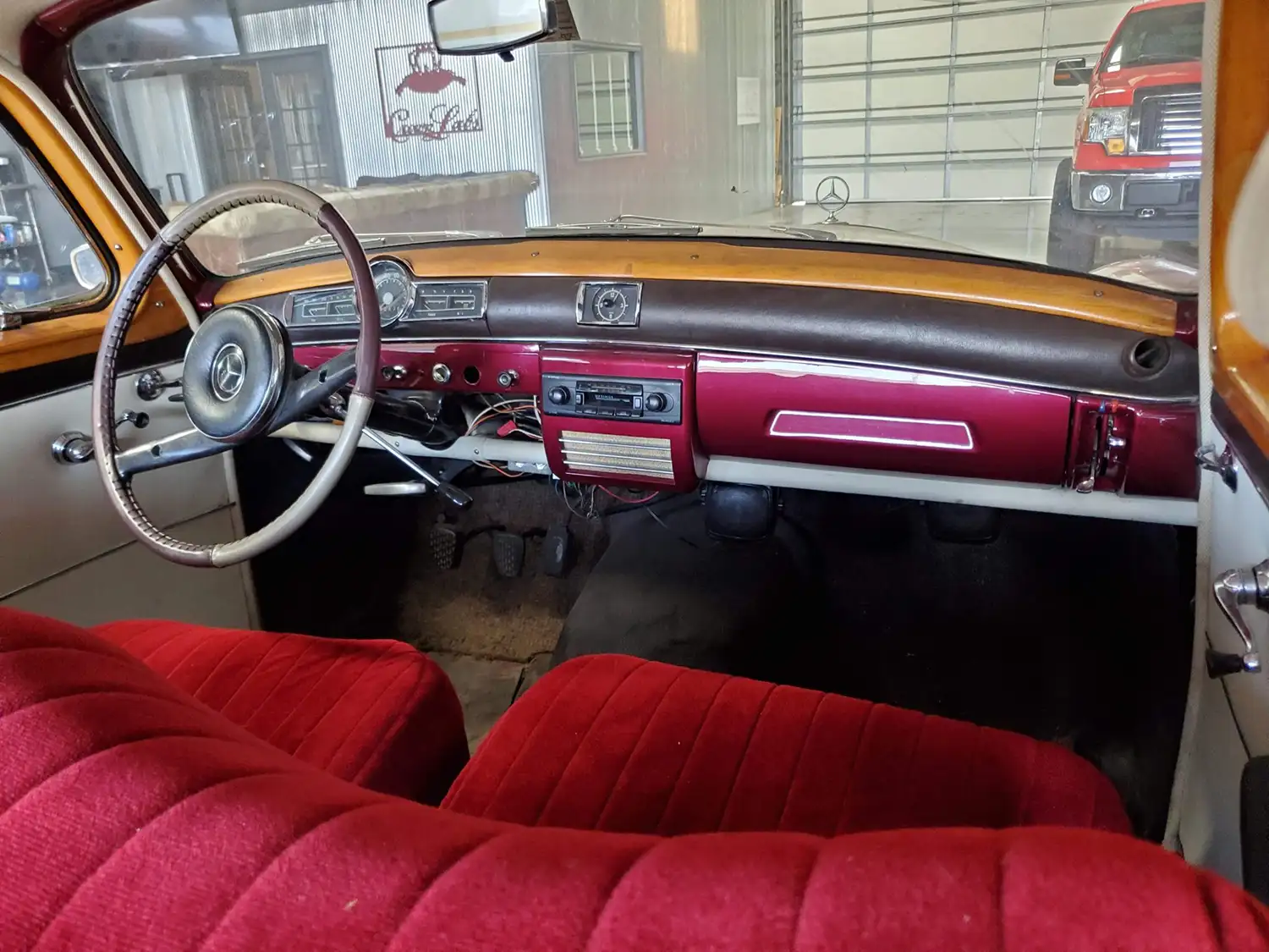 1961 Mercedes-Benz 190b