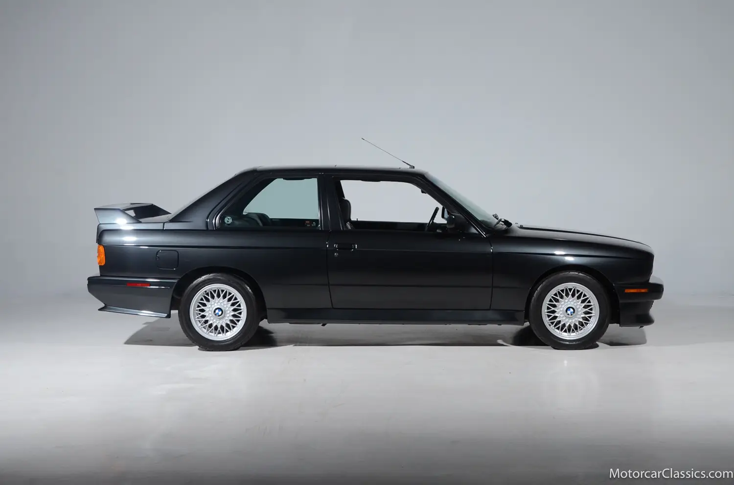 1990 BMW M3 1990 BMW M3