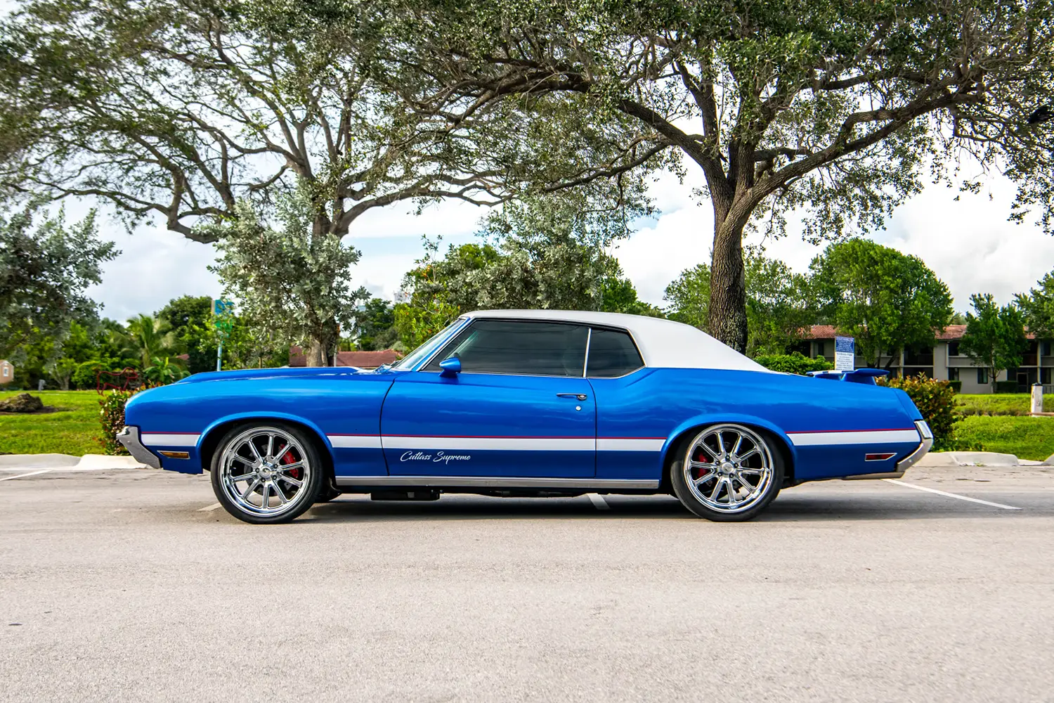 1972 Oldsmobile Cutlass Coupe