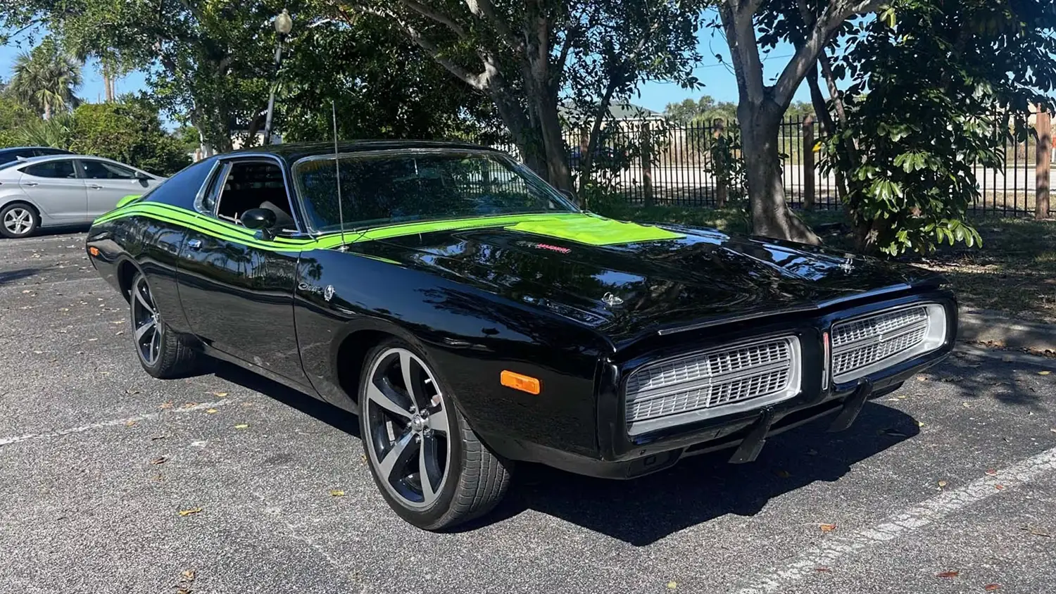 1972 Dodge Charger SE Custom