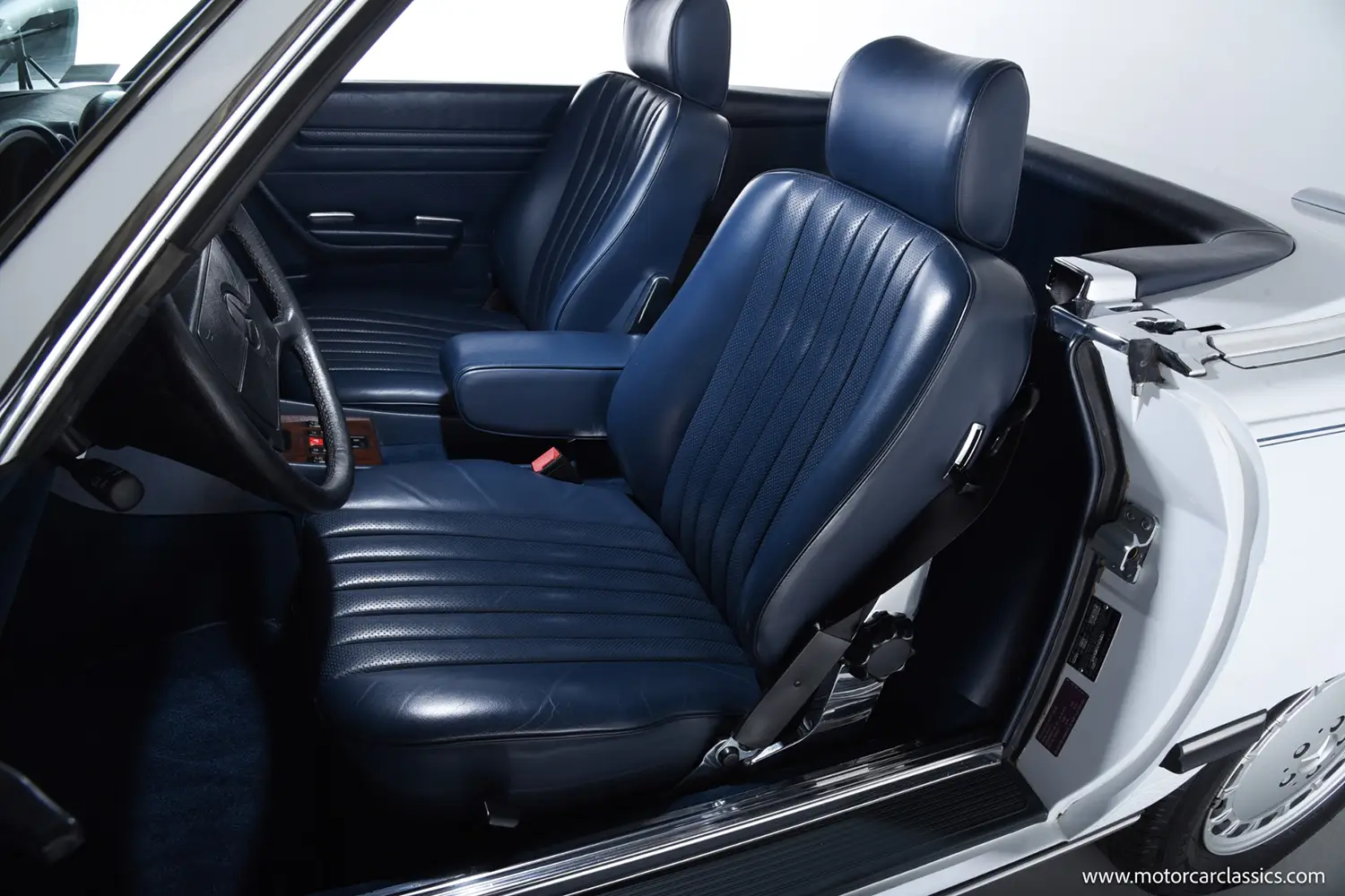 1989 Mercedes-Benz 560 SL 1989 Mercedes-Benz 560 SL