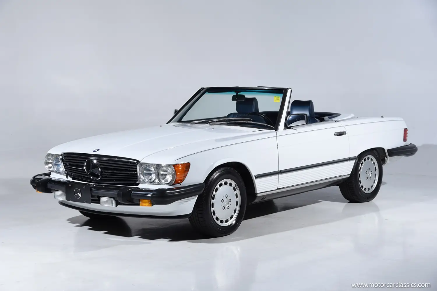 1989 Mercedes-Benz 560 SL 1989 Mercedes-Benz 560 SL