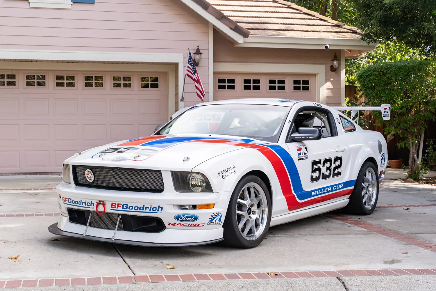 2008 Ford Mustang FR500S Race Car