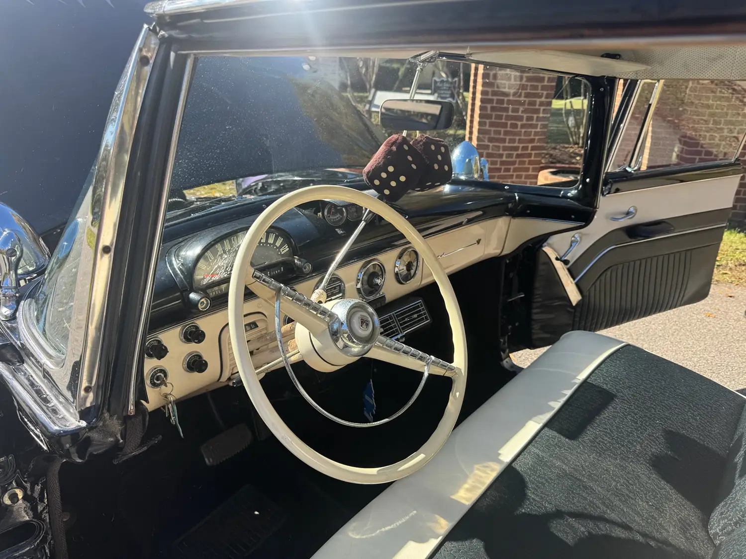 1955 Ford Fairlane Victoria